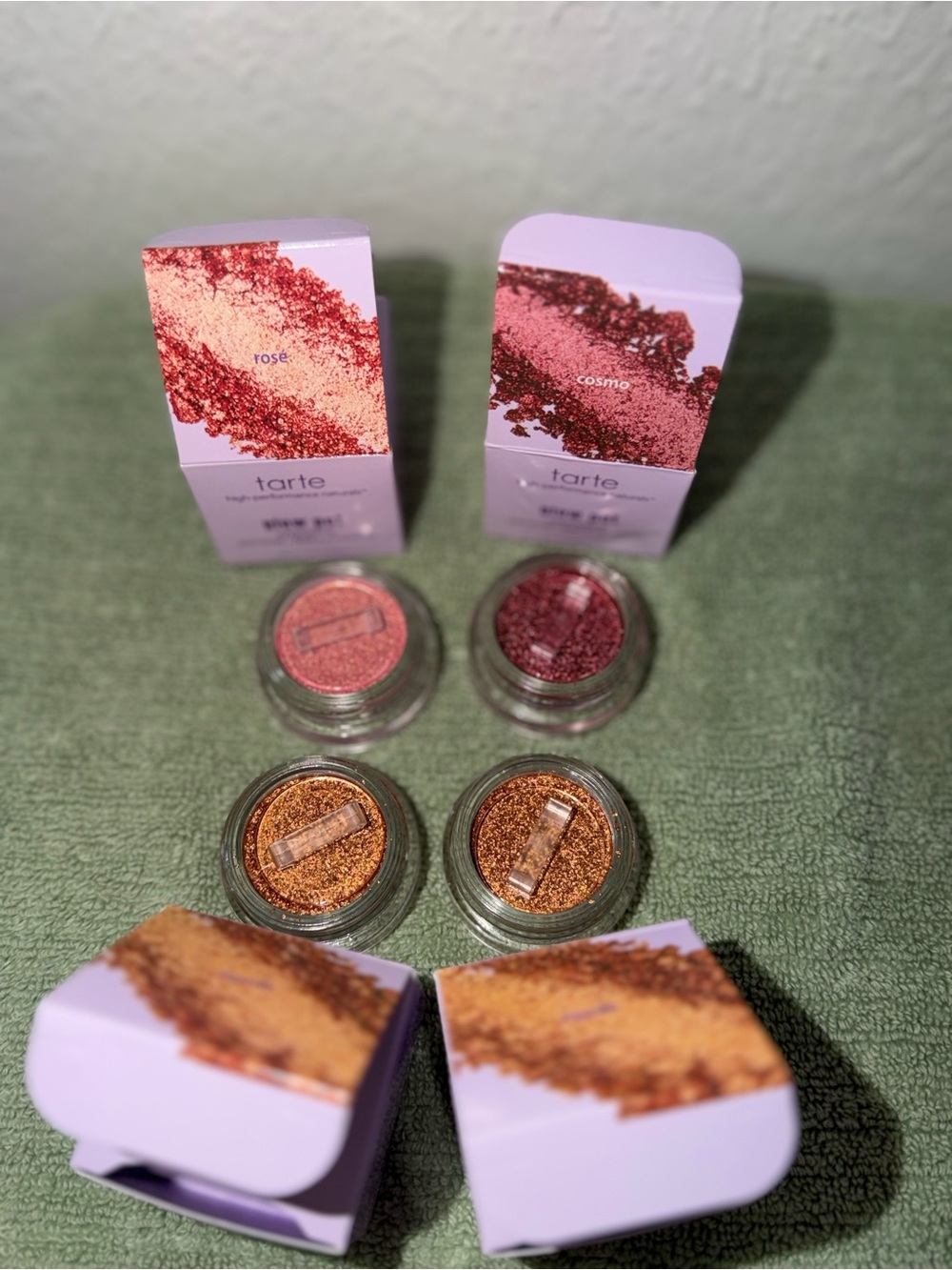 4 glow pot eyeshadow tarte